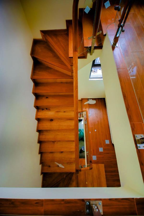 Bach Thao Hotel *