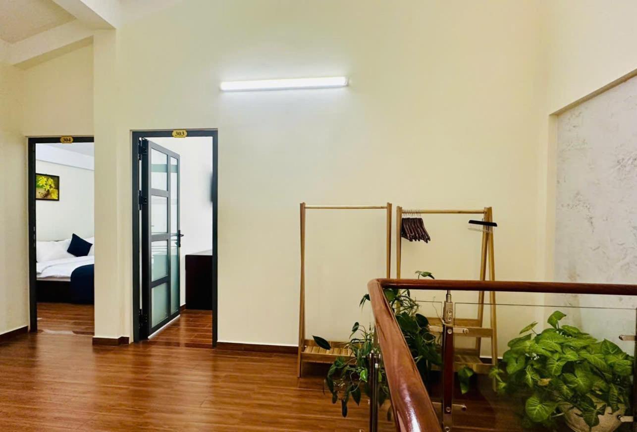 Bach Thao Hotel *